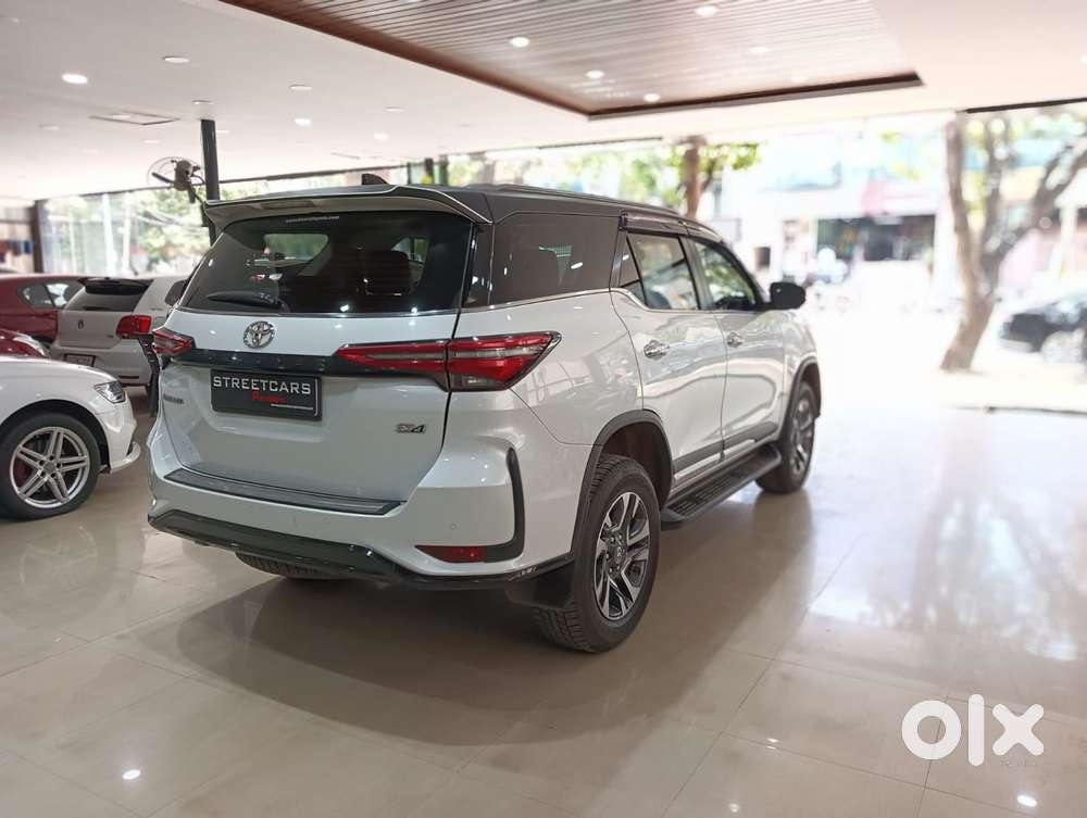 Toyota Fortuner Legender 4x4 At 2.8, 2024, Diesel