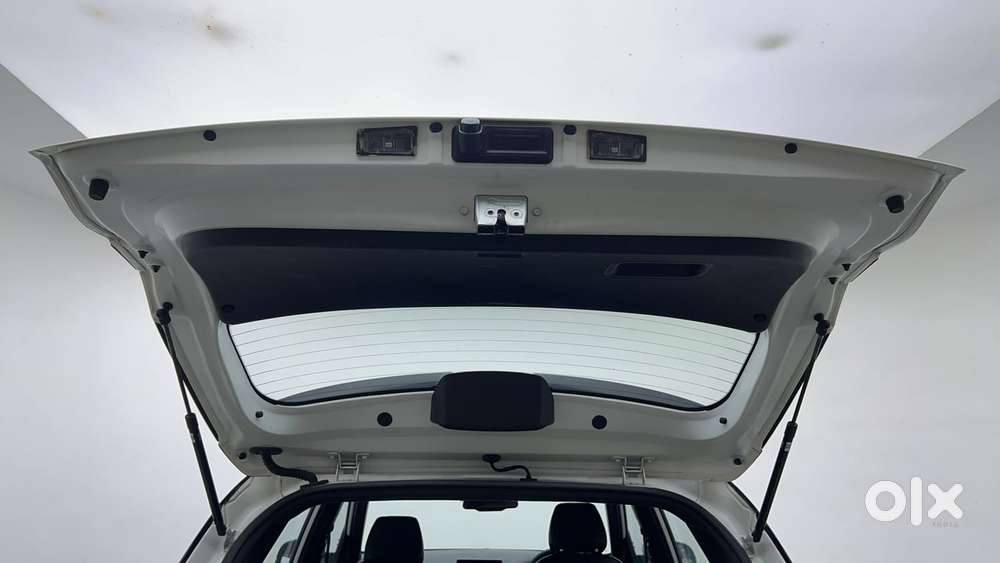 Hyundai Venue N Line N8 Dct Dual Tone, 2024, Petrol