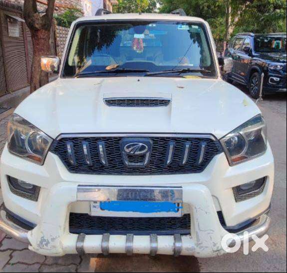 Mahindra Scorpio Classic 2017- Captain Seats Diesel In Good Condition