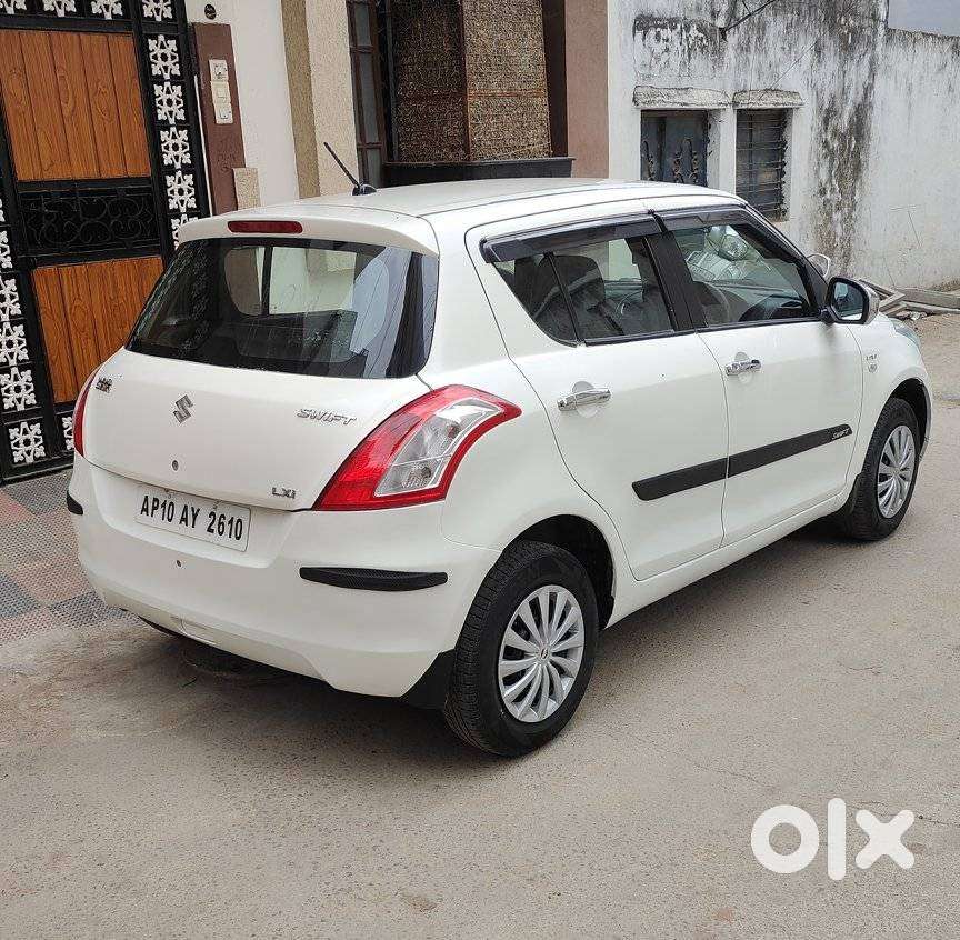 Maruti Suzuki Swift Lxi Optional-o, 2011, Petrol