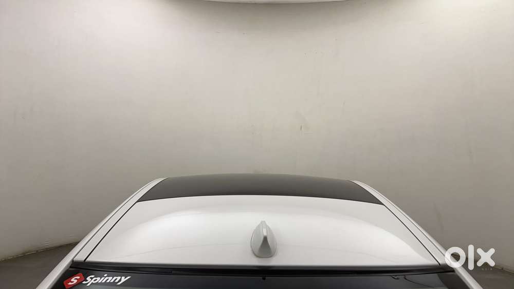 Jaguar Xe Prestige, 2016, Petrol