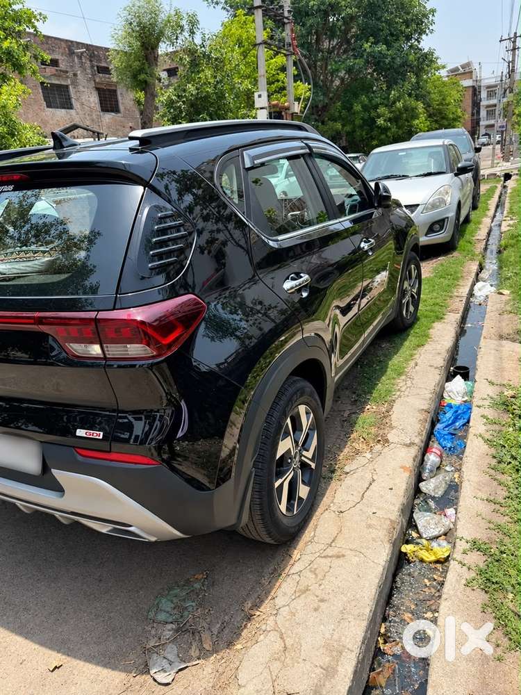 Kia Sonet Petrol 2021
