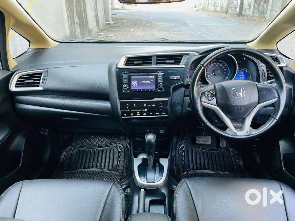 Honda Jazz V Cvt, 2017, Petrol