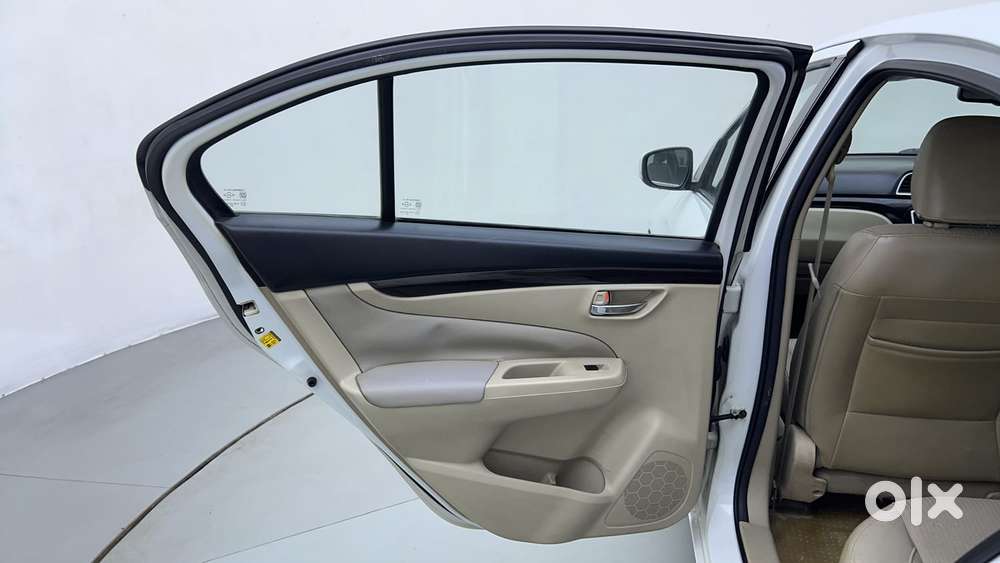 Maruti Suzuki Ciaz 2014-2017 At Zxi, 2015, Petrol