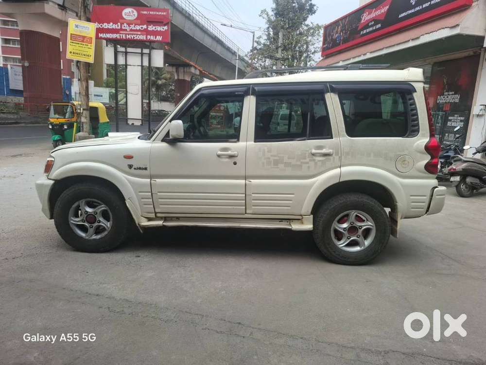Mahindra Scorpio 2006-2009 2.6 Turbo 7 Str, 2004, Diesel