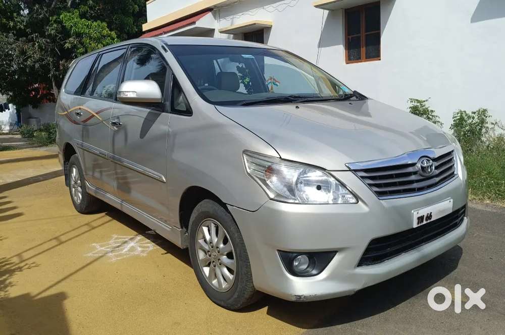 Toyota Innova 2.5 V 2012 December Month