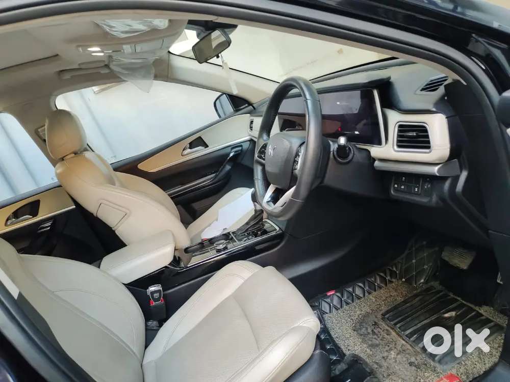Mahindra Xuv700 2023 Diesel 98000 Km Driven