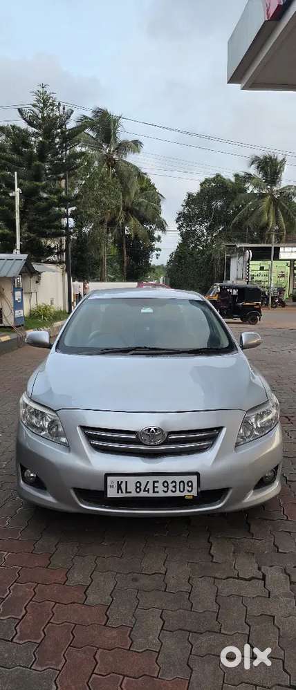 Toyota Corolla Altis 2010