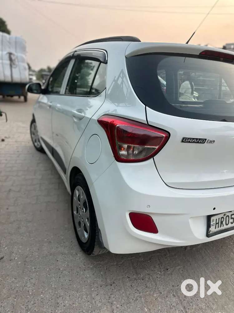 Hyundai Grand I10 Sportz 2016 Petrol Cng On Paper
