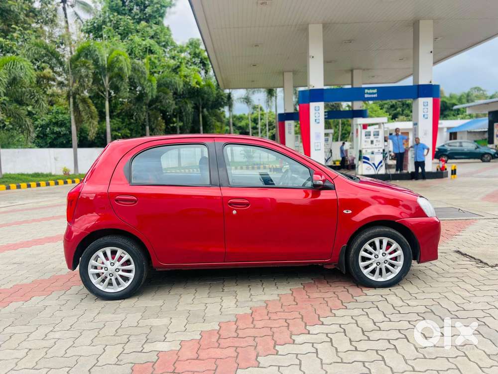 Toyota Etios Liva V, 2012, Petrol