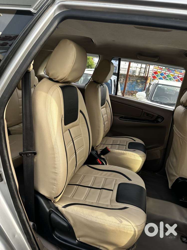 Toyota Innova 2.5 G (diesel) 8 Seater, 2015, Diesel
