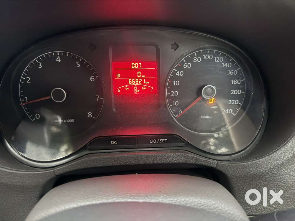 Volkswagen Vento [ ] 1.6 Highline Plus, 2011, Petrol