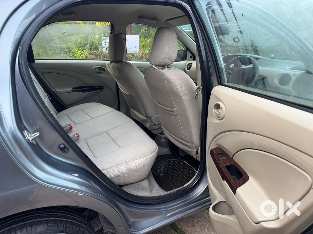 Toyota Etios Liva Car 2014 Petrol Manual