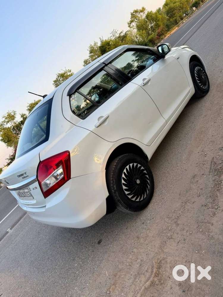 Maruti Suzuki Dzire 1.2 Vxi, 2015, Petrol