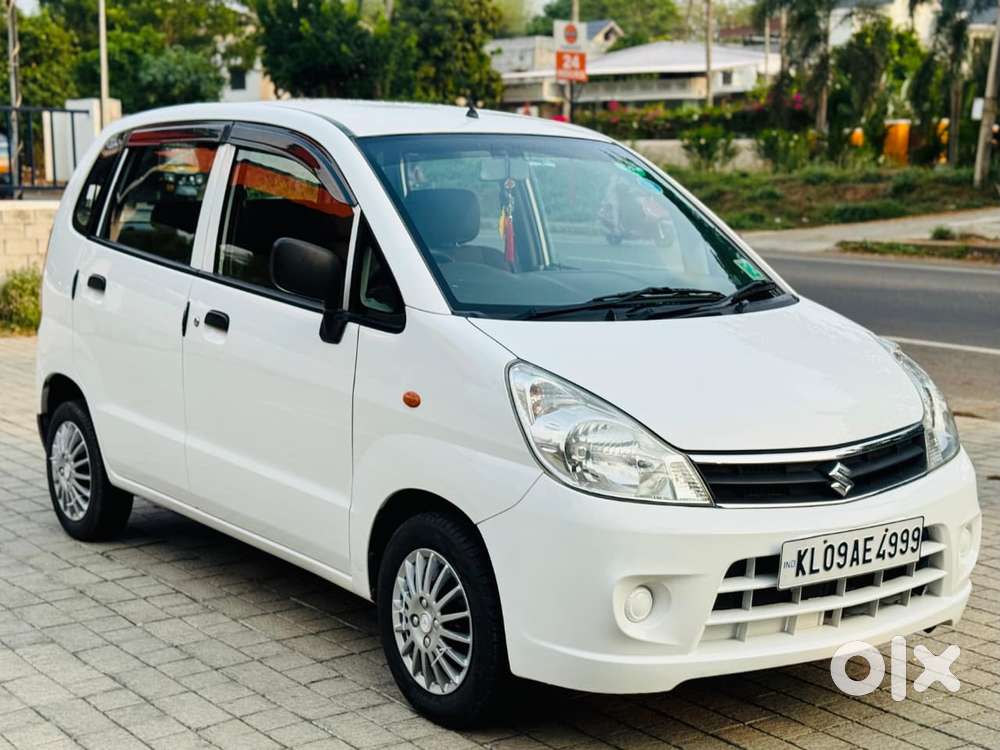 Maruti Suzuki Zen Estilo Lxi Bs Iv, 2013, Petrol