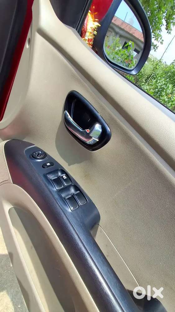 Hyundai I10 Sportz 2013 Model