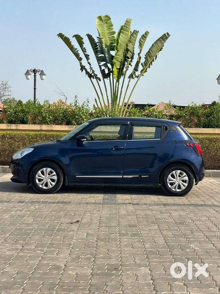 Maruti Suzuki Swift Vxi + Manual, 2018, Cng & Hybrids