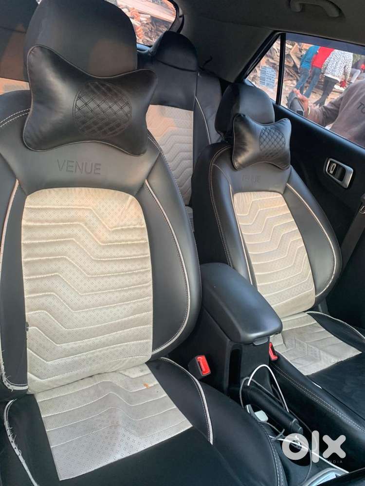 Hyundai Venue Mt 2025