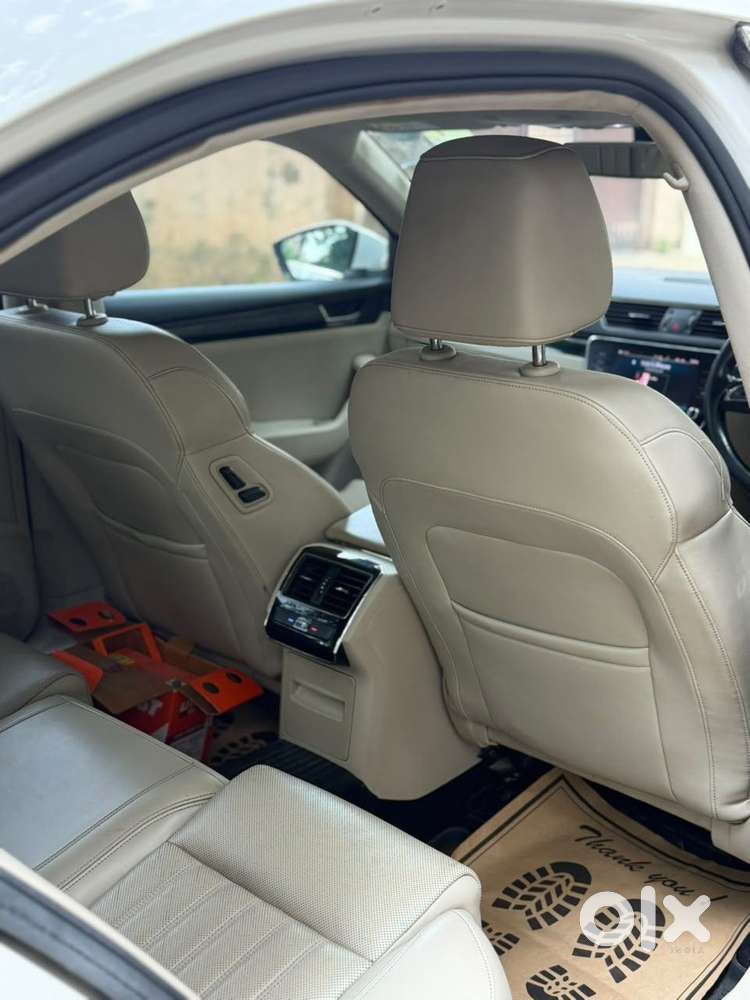 Skoda Superb Lk 2.0 Tdi At, 2019, Diesel