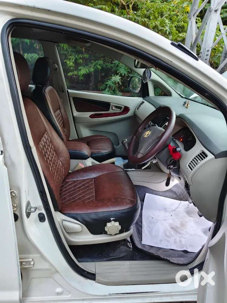 Toyota Innova Diesel 2011 Year