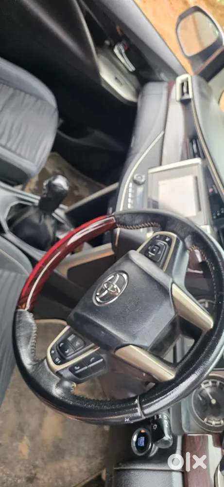 Toyota Innova Crysta 2017 Diesel 87000 Km Driven