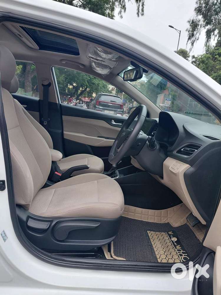 Hyundai Verna Sx 1.5 Petrol Ivt, 2023, Petrol