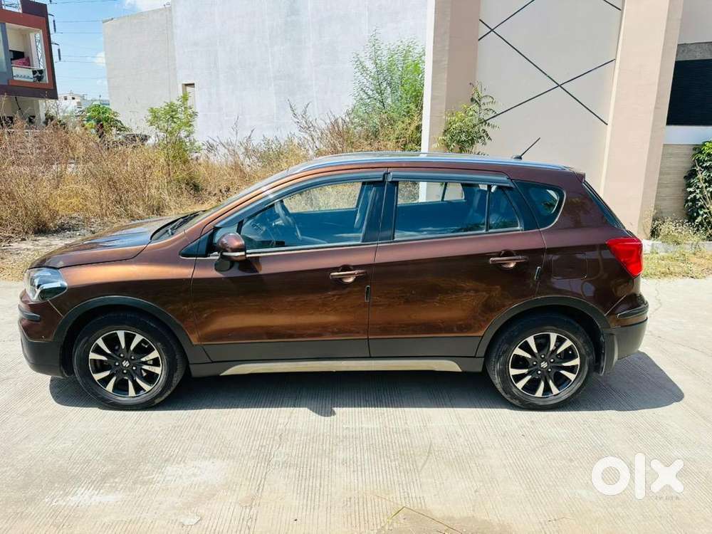 2018 Maruti Suzuki S Cross Alpha Diesel Top Model & Sony Sound System.