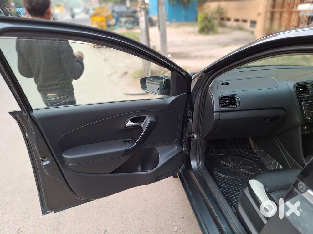 Volkswagen Vento 1.2 Tsi Comfortline At, 2016, Petrol