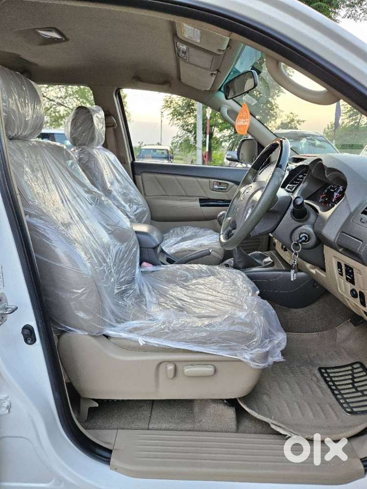 Toyota Fortuner 3.0 4x2 Mt, 2013