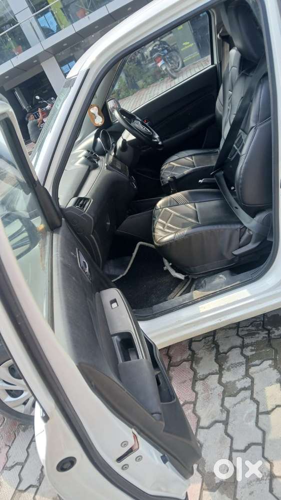 Maruti Suzuki Swift Vxi Optional, 2023, Petrol