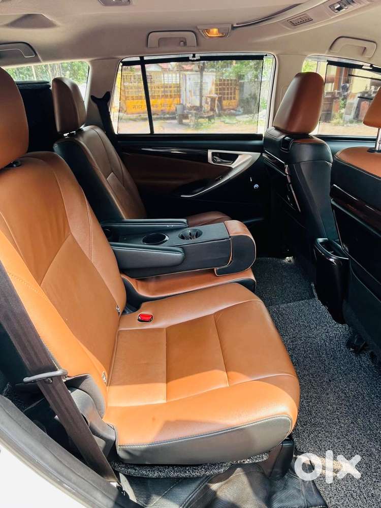Toyota Innova Crysta 2.7 Zx At, 2022, Petrol