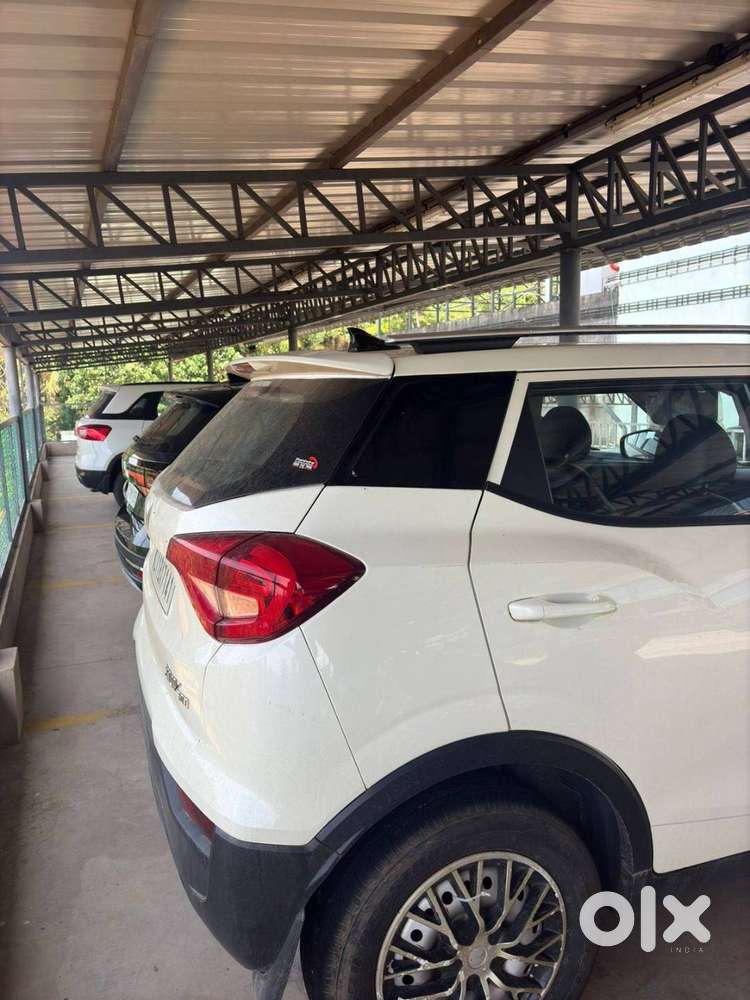 Mahindra Xuv300 – Well Maintained  Zero Accident  Full Company Track