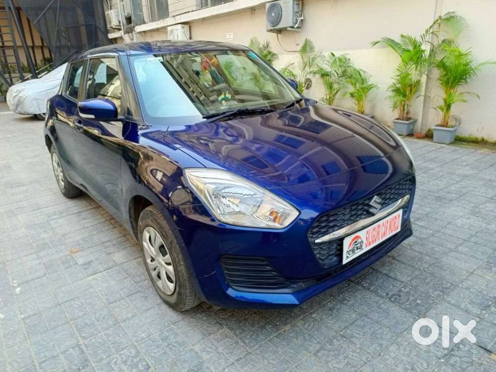 Maruti Suzuki Swift Vxi + Manual, 2022, Petrol