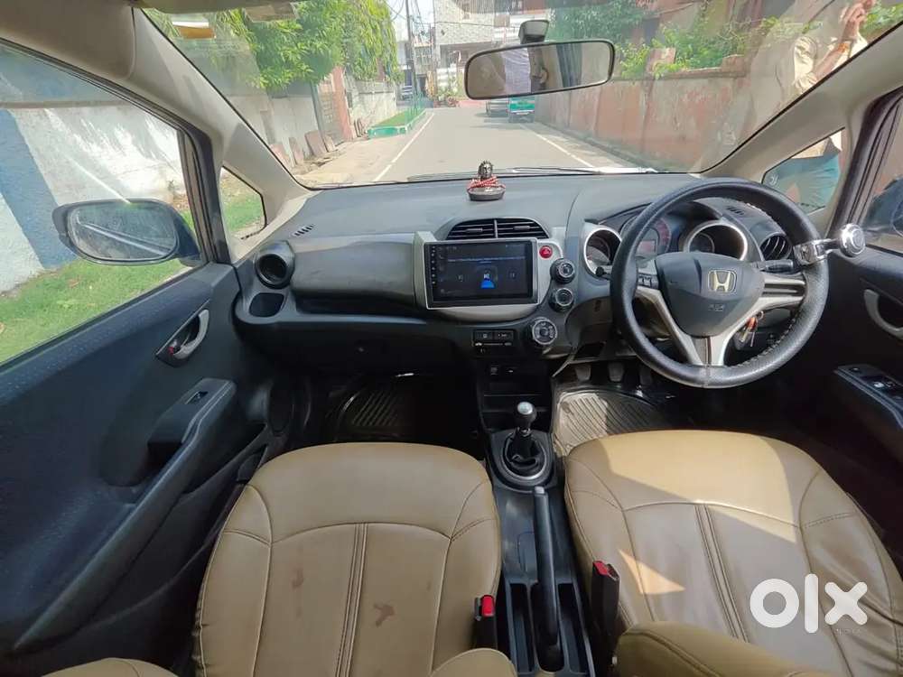 Honda Jazz 1.2 Zx 2012 पेट्रोल ऑटोमैटिक