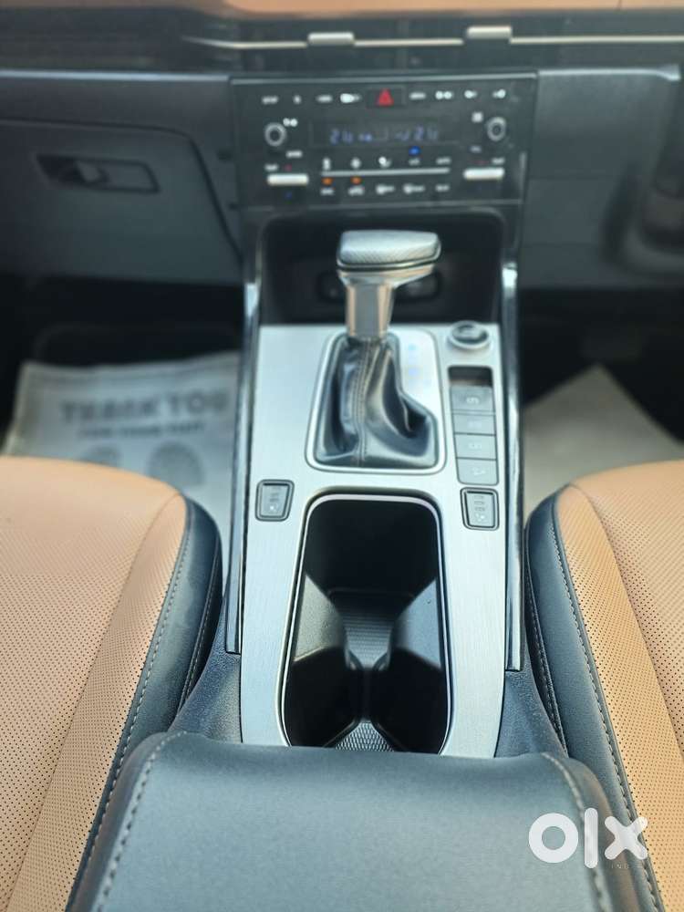 Hyundai Alcazar Signature (o) 6 Str 1.5 Petrol Dct, 2024, Petrol