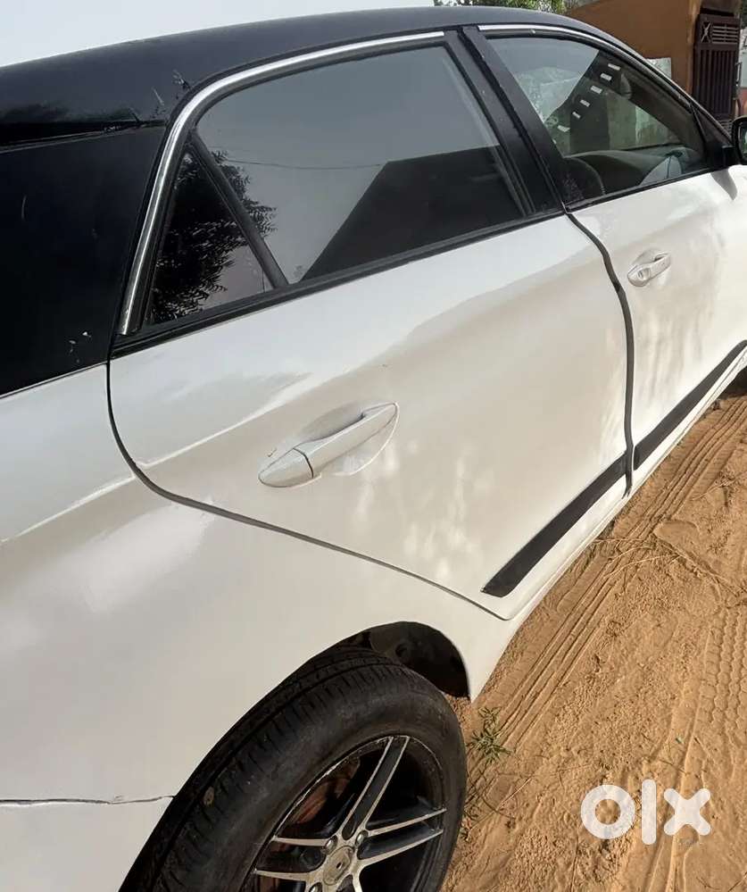 Hyundai I20 Sportz 2016 Diesel With Paid Number