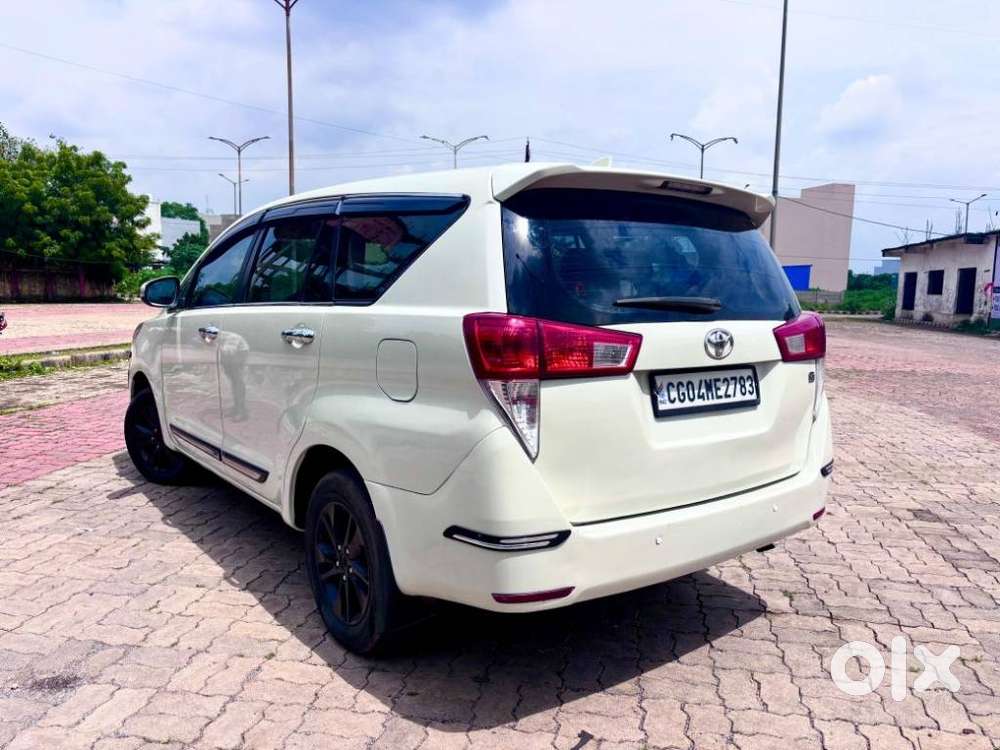 Toyota Innova Crysta 2.4 G Mt, 2018, Diesel