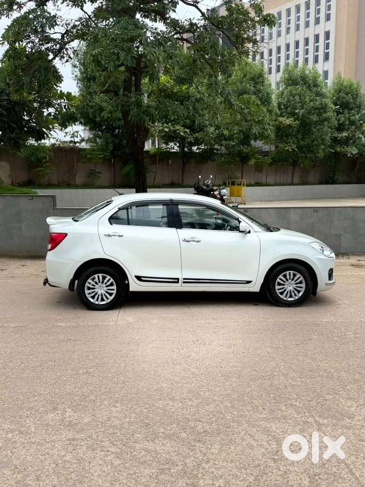 Maruti Suzuki Dzire 1.2 Vxi, 2019, Petrol