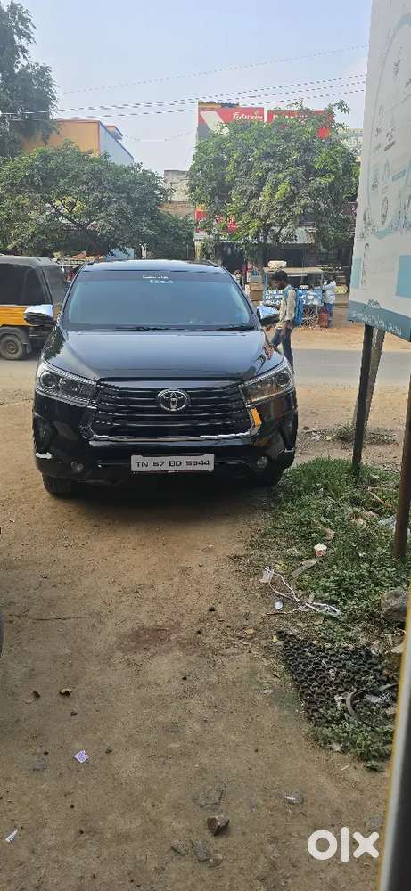 Toyota Innova Crysta 2016 Diesel Well Maintained