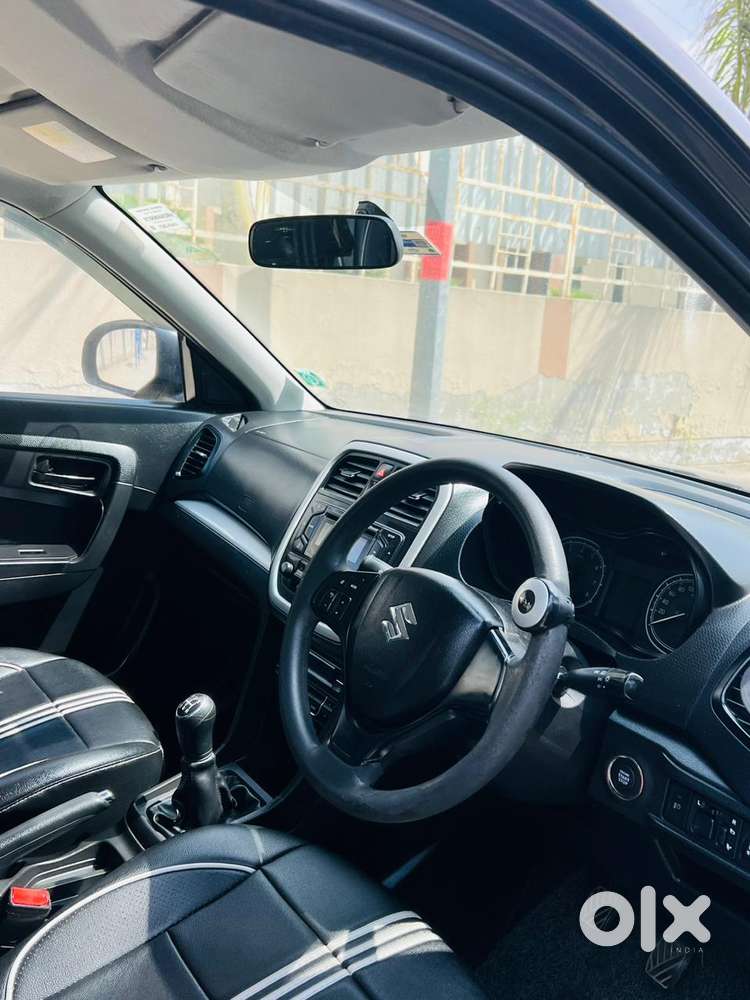 Maruti Suzuki Brezza 1.5 Vxi At Smart Hybrid, 2021, Petrol