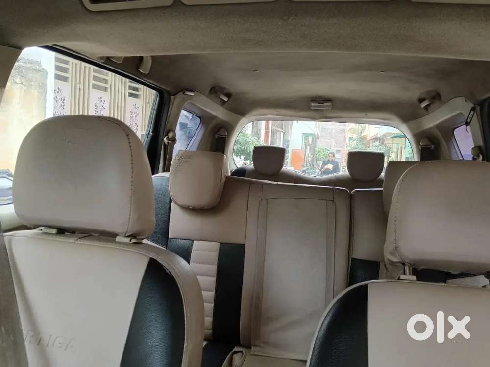 Maruti Suzuki Ertiga 2012 Diesel 326197 Km Driven