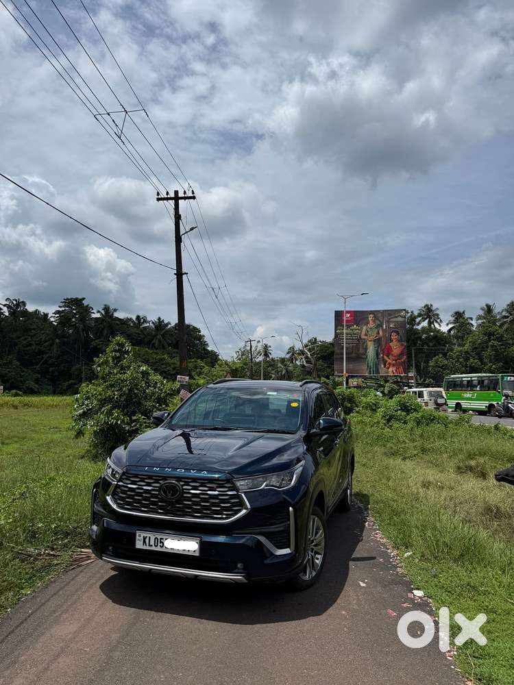 Toyota Innova Hycross 2.0 Zx (o) Hybrid 7 Str, 2024, Petrol