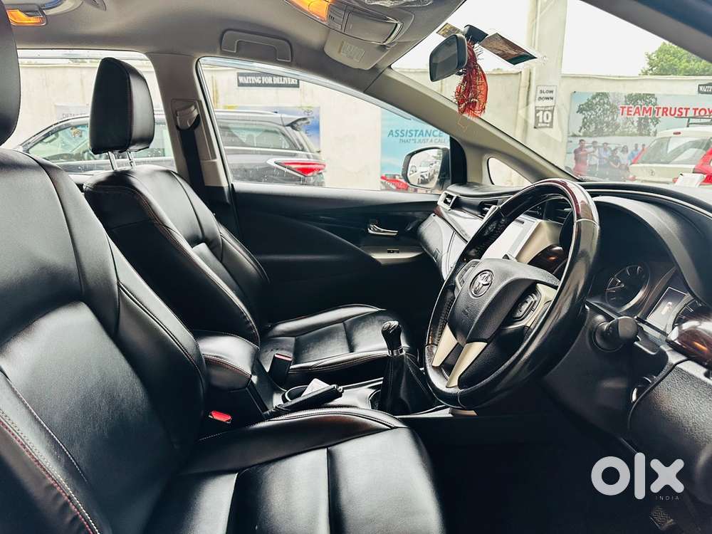 Toyota Innova Crysta 2016