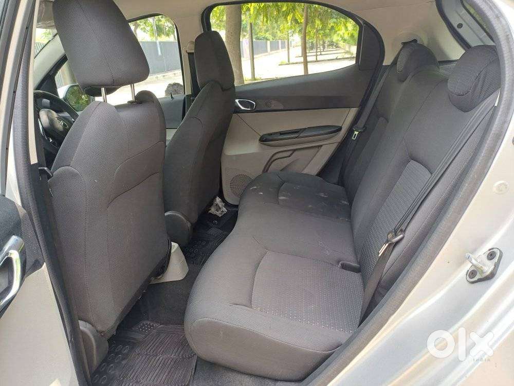 Tata Tiago 1.2 Revotron Xza, 2018, Petrol
