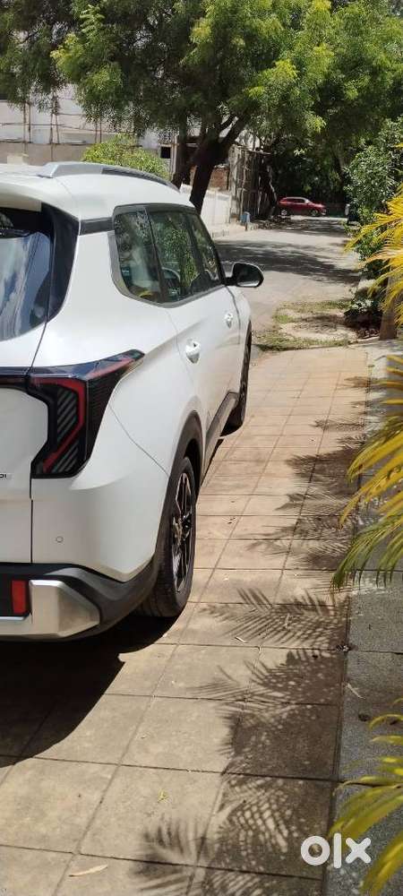 Kia Carens Clavis G1.5 Turbo DCT HTX Plus 7-seater, 2025, Petrol