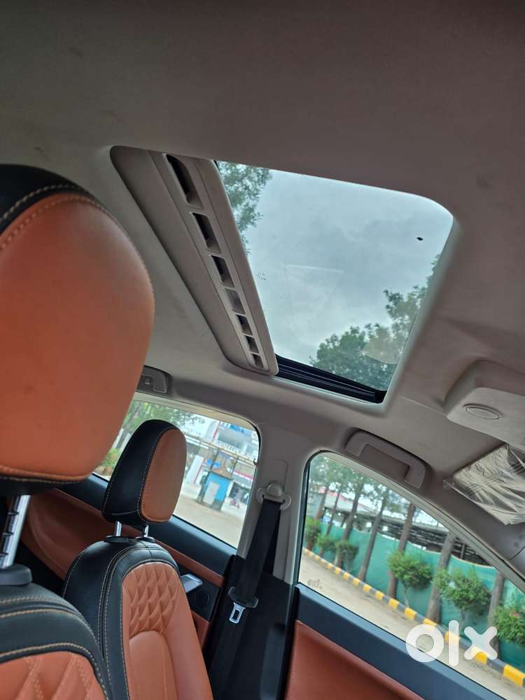 Tata Nexon 1.2 Revotron Xma Amt (s), 2023, Petrol