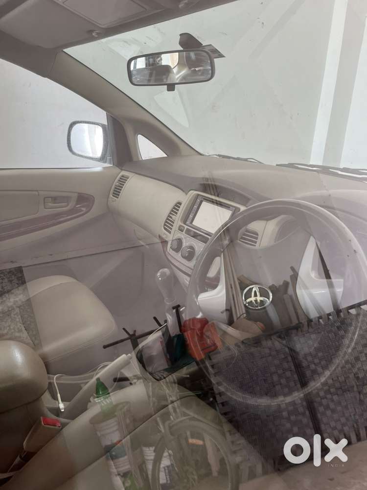 Toyota Innova Diesel 2012