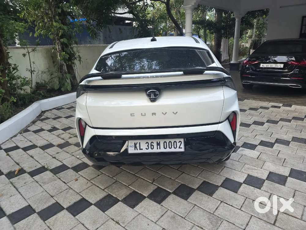 Tata Curvv Creative Automatic Petrol 2025