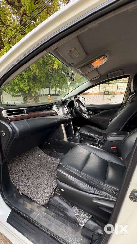 Toyota Innova Crysta 2.4 Z 7 Str, 2016, Diesel