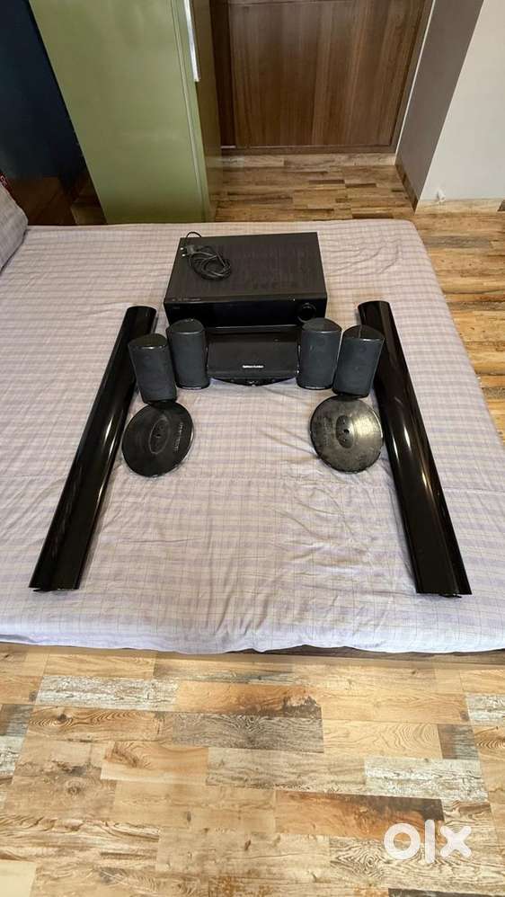 Harman Kardon home thetare. And National jucer blender.Imported